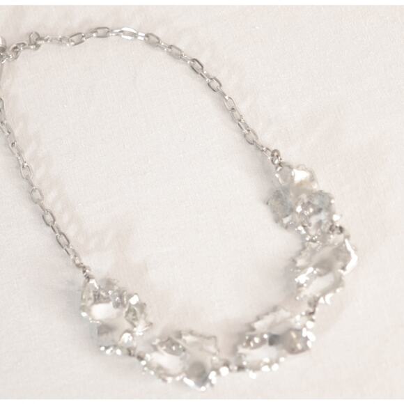 White Enamel On Silver Tone Leaf Choker Necklace - Picture 3 of 10
